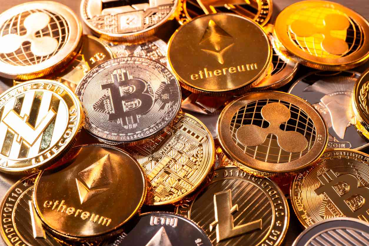CryptoQuant's Darkfost: Bitcoin (BTC) Long-Term Holder Selling Stayed Quiet Through 2026